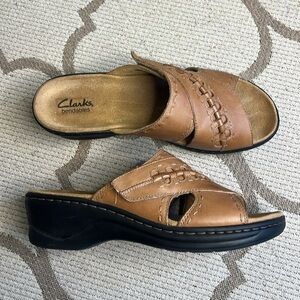 Clarks slip in adjustable straps Tan Leather Sandals